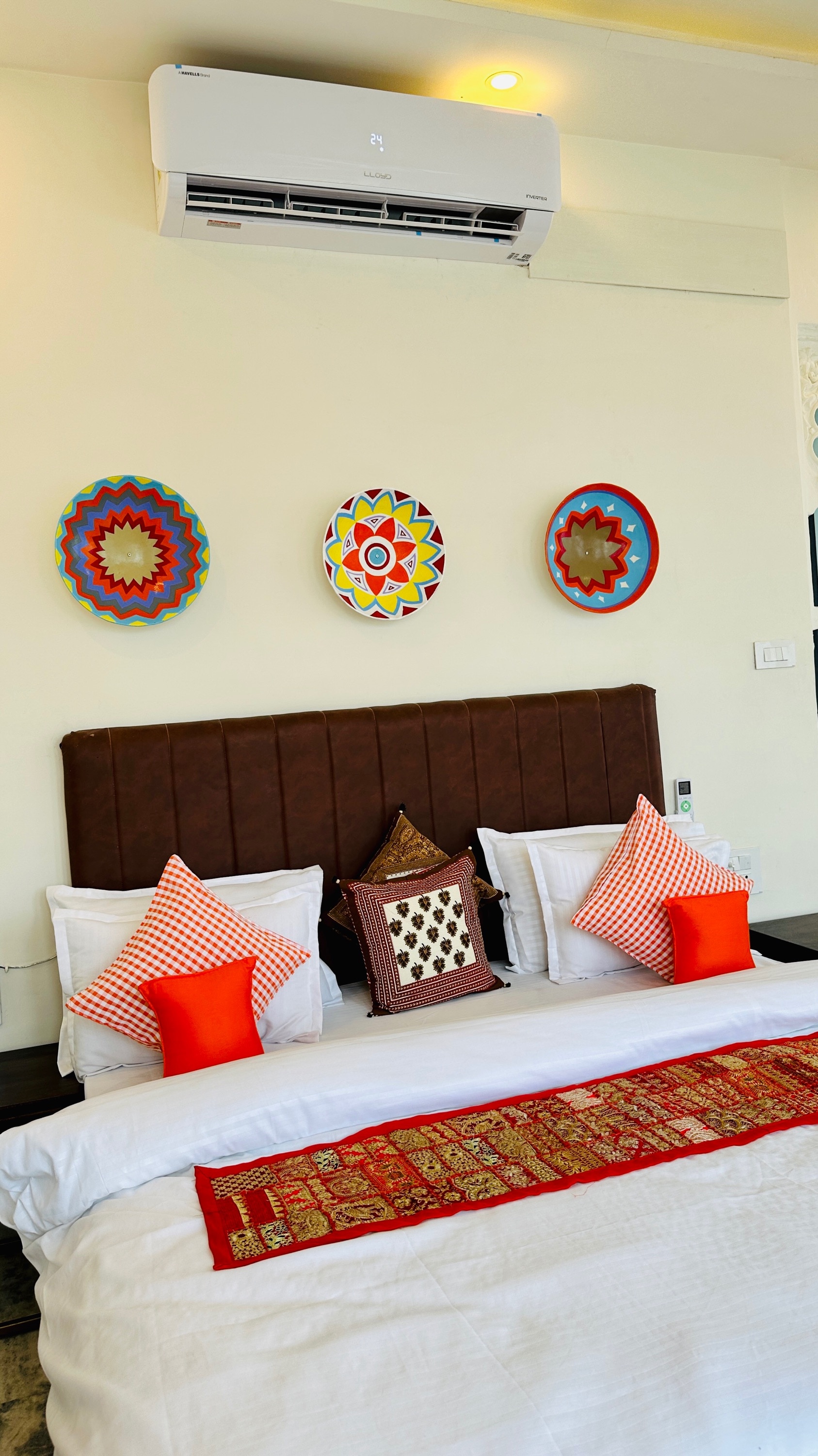 Nirvana Haveli by the Lake Pichola - Tap to explore photos