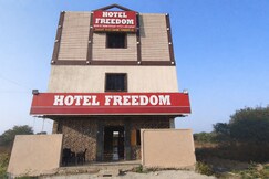 HOTEL O FREEDOM, Nagpur