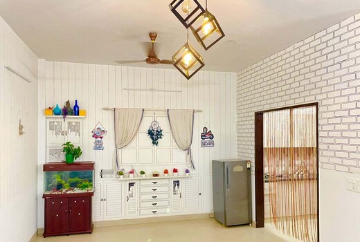 Instay 528 l 3BHK l 2BHK with Pvt. theatre screen