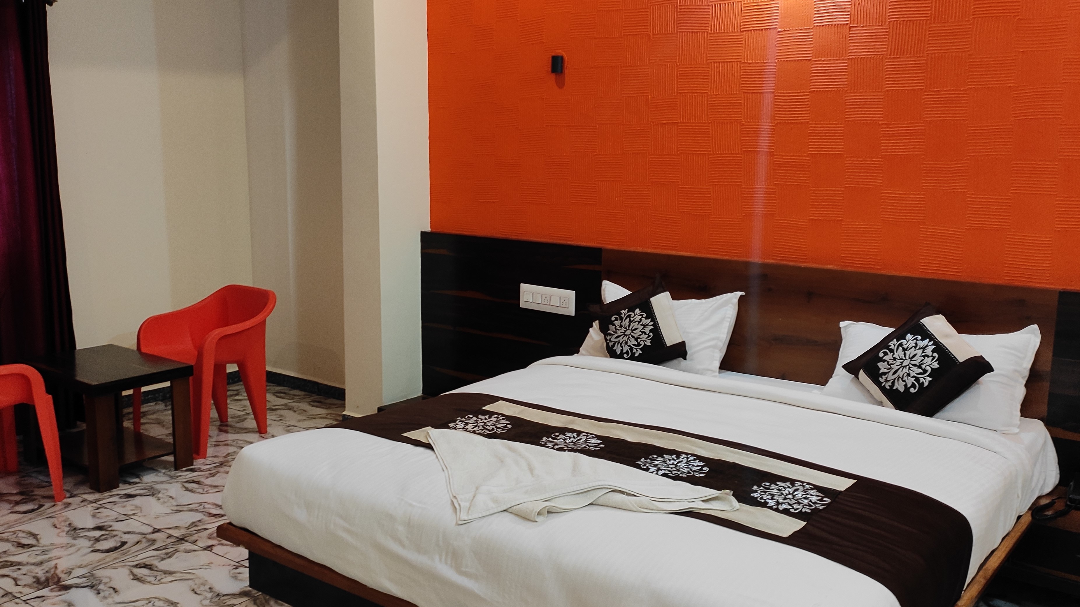 HOTEL RIVERSIDE HOLIDAY RESORTS - Tap to explore photos