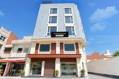 Townhouse Hussainpara Square Formerly Rich Inn, Amritsar