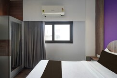 Hotel O The Faam, Khirasara