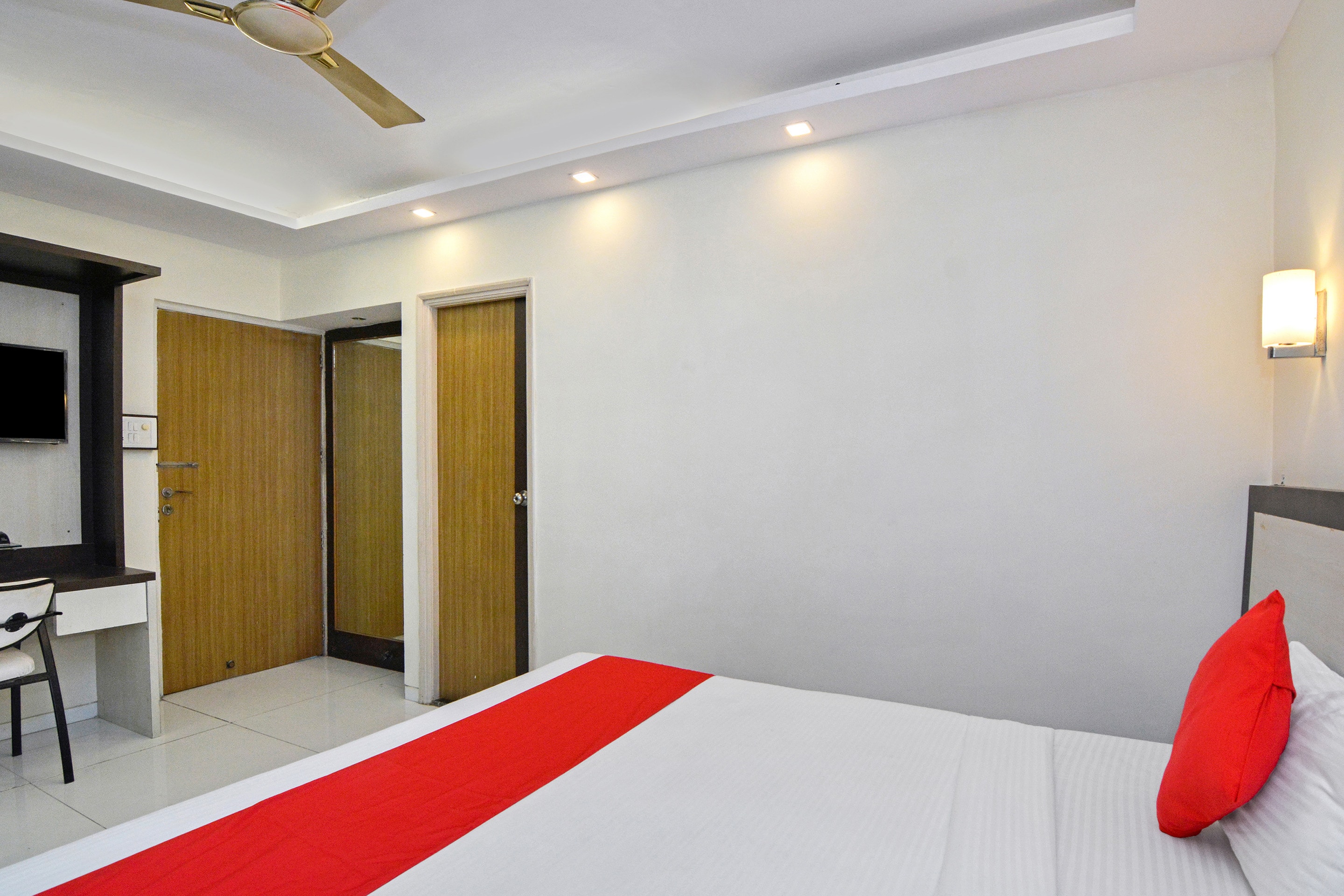 Hotel O Prabhu Sharan Residency - Tap to explore photos