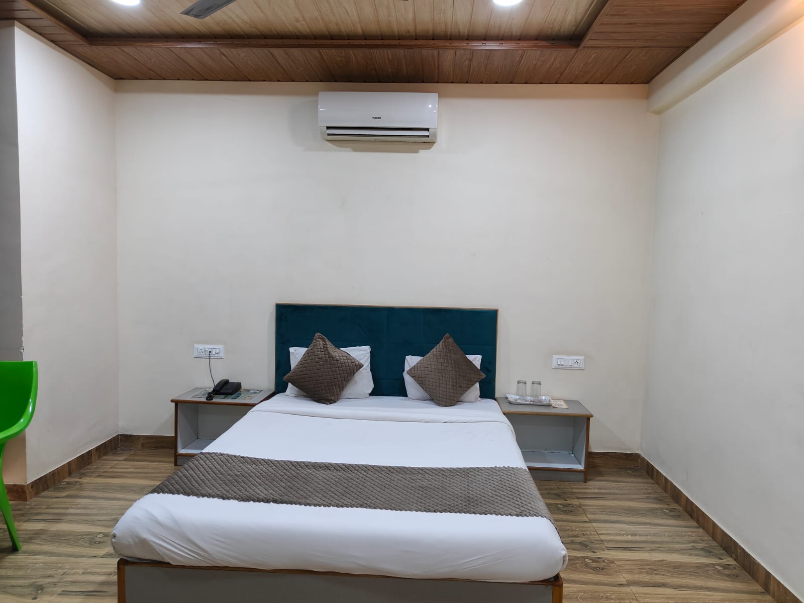 Sagar Hotel Veg Restaurant and Lodging - Tap to explore photos