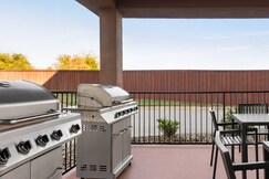 Candlewood Suites MOUNT PLEASANT, an IHG hotel, Camp