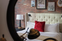 The Foundry Hotel Asheville, Curio Collection by Hilton, Avery
