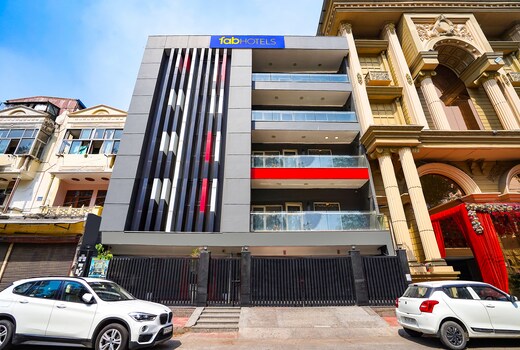 FabHotel The Luxe Inn