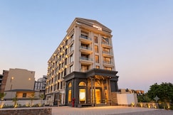 Ananta Elite, Maliya