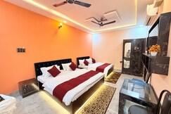 HOTEL ROYAL GRAND, Lucknow