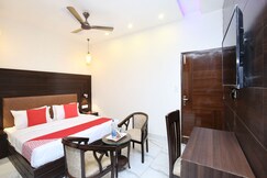 Oyo Rooms Chandigarh - Book Chandigarh Hotels with 80% OFF - MakeMyTrip