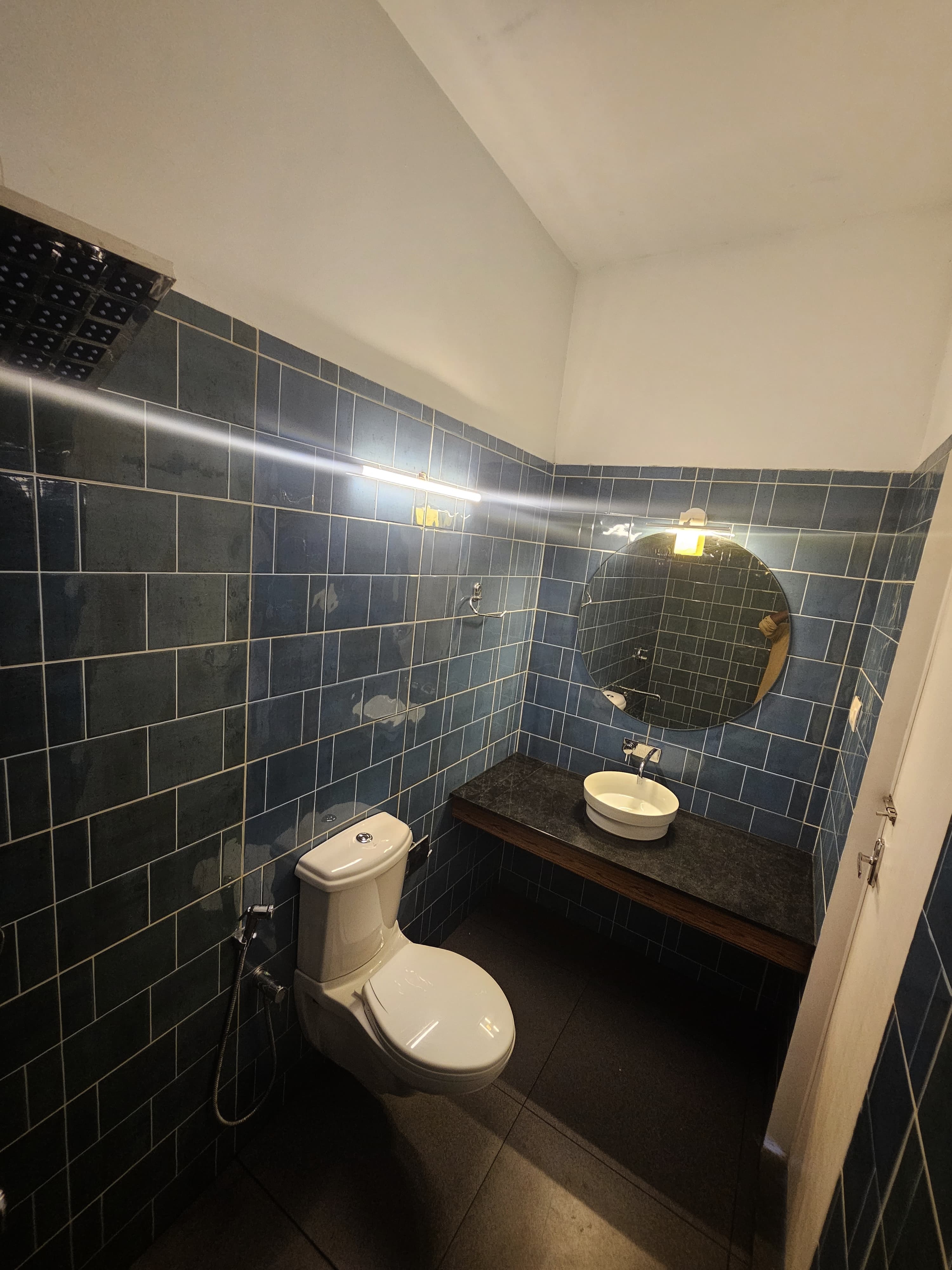Urban Grove Homestay - Tap to explore photos