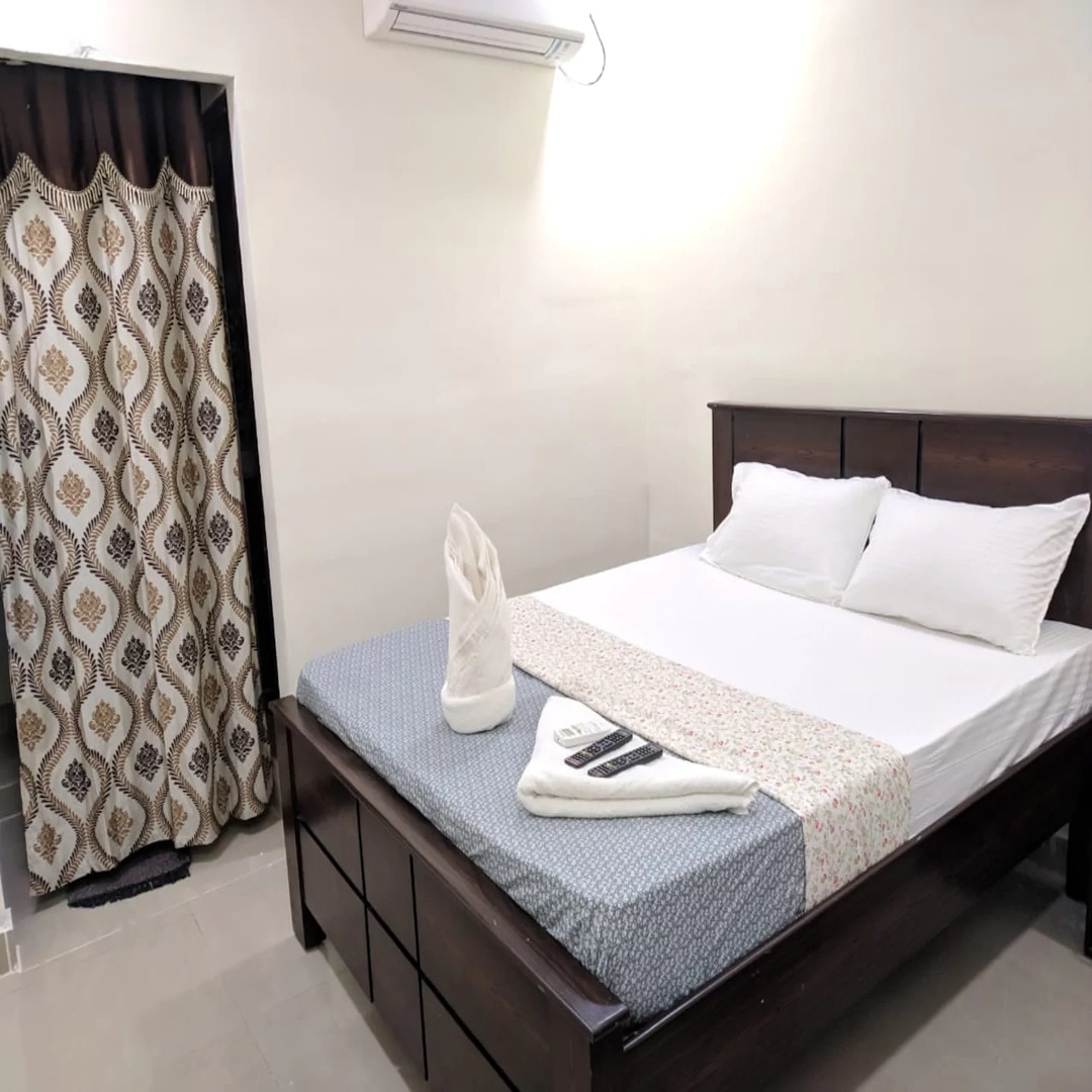 Hotel Kishore Inn - Tap to explore photos