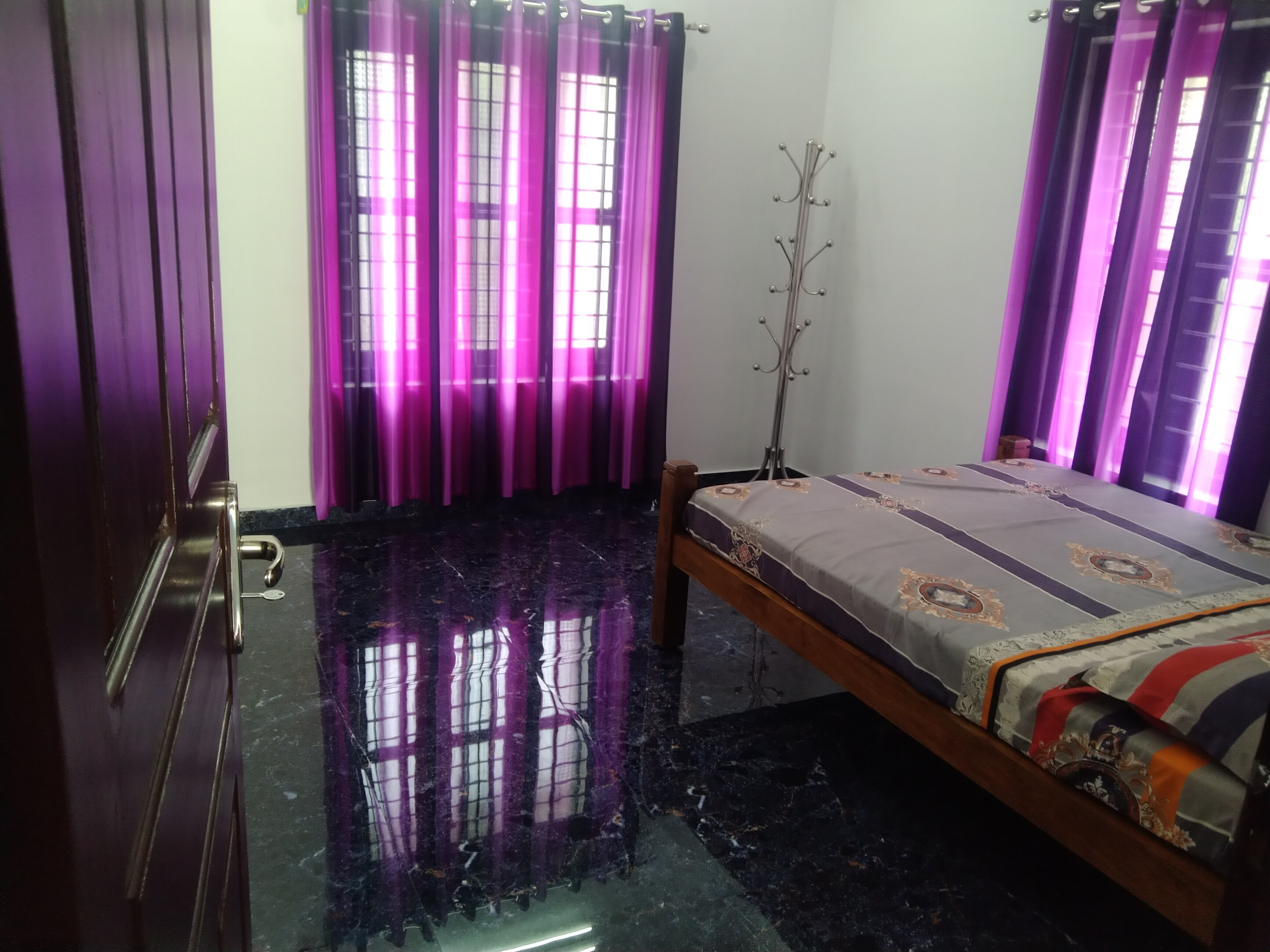 Shaloom Homestay - Tap to explore photos