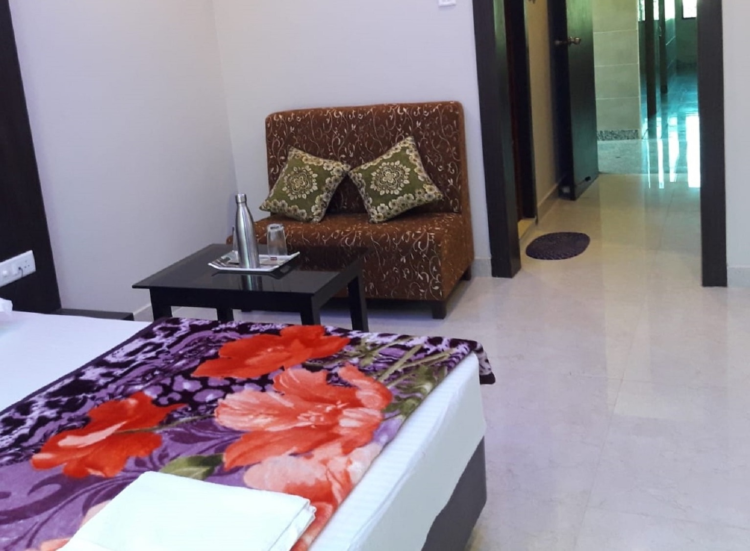 Hotel Siddhi Vinayak - Tap to explore photos