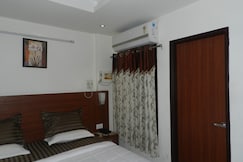 Hotel M J International, Lucknow