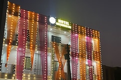 Hotel O by OYO GREENWOOD INN, Lucknow