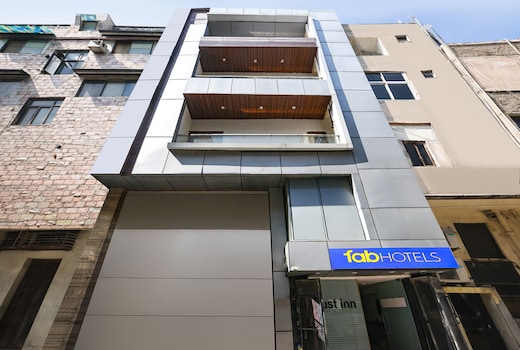 FabHotel Just Inn - Nr. Lajpat Nagar Market