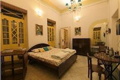 Spacious 2 Bedroom Art-Deco Apartment in Gariahat, Kolkata