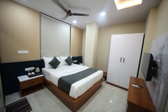 Hotel Mala International Near JECC, Kotputli