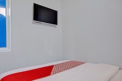 Capital O 92765 J&b Smart Sentul, Kota Bogor