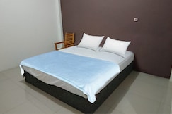 Hotel O Wisma Deli Syariah Near RSUD Nene Mallomo Sidenreng Rappang, Sidenreng Rappang