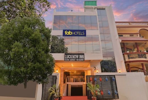 FabHotel Lucknow Inn
