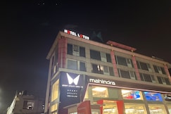 Hotel Lotus, Surat