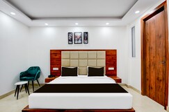 Super Collection O Hotel Evergreen, Faridabad