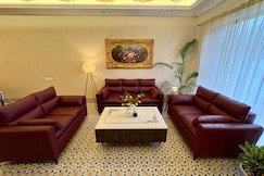 Mount and Mood - Luxury 4BHK Villa, Dehradun