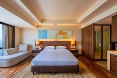 Hyatt Regency Kinabalu, Penampang