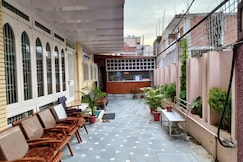 Aaditya Ashram Sewa Samiti Homestay, Varanasi