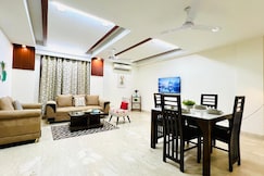 BluO 2BHK Green Park, HKV - Terrace Garden, Lift, Delhi