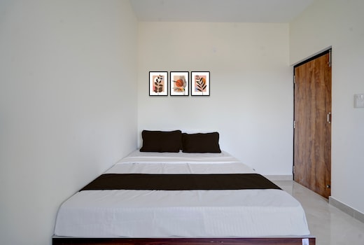 SPOT ON SB Comforts Yelahanka