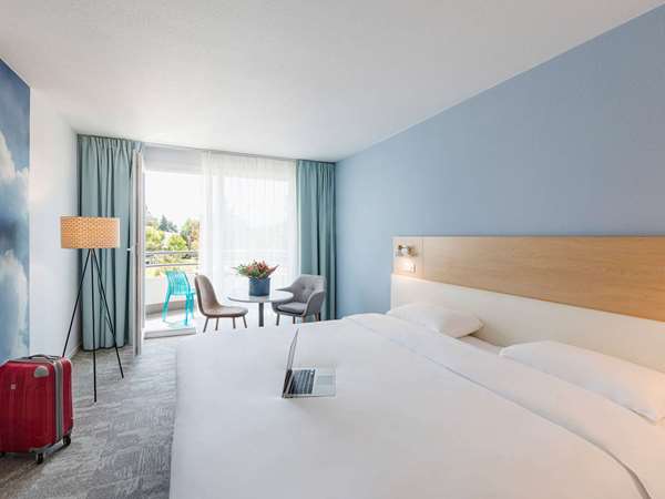 ibis Styles Aix-les-Bains Domaine de Marlioz - Tap to explore photos