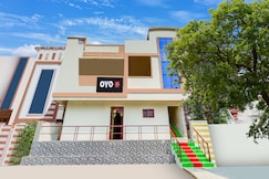 Hotel O V Guest In, Chirala