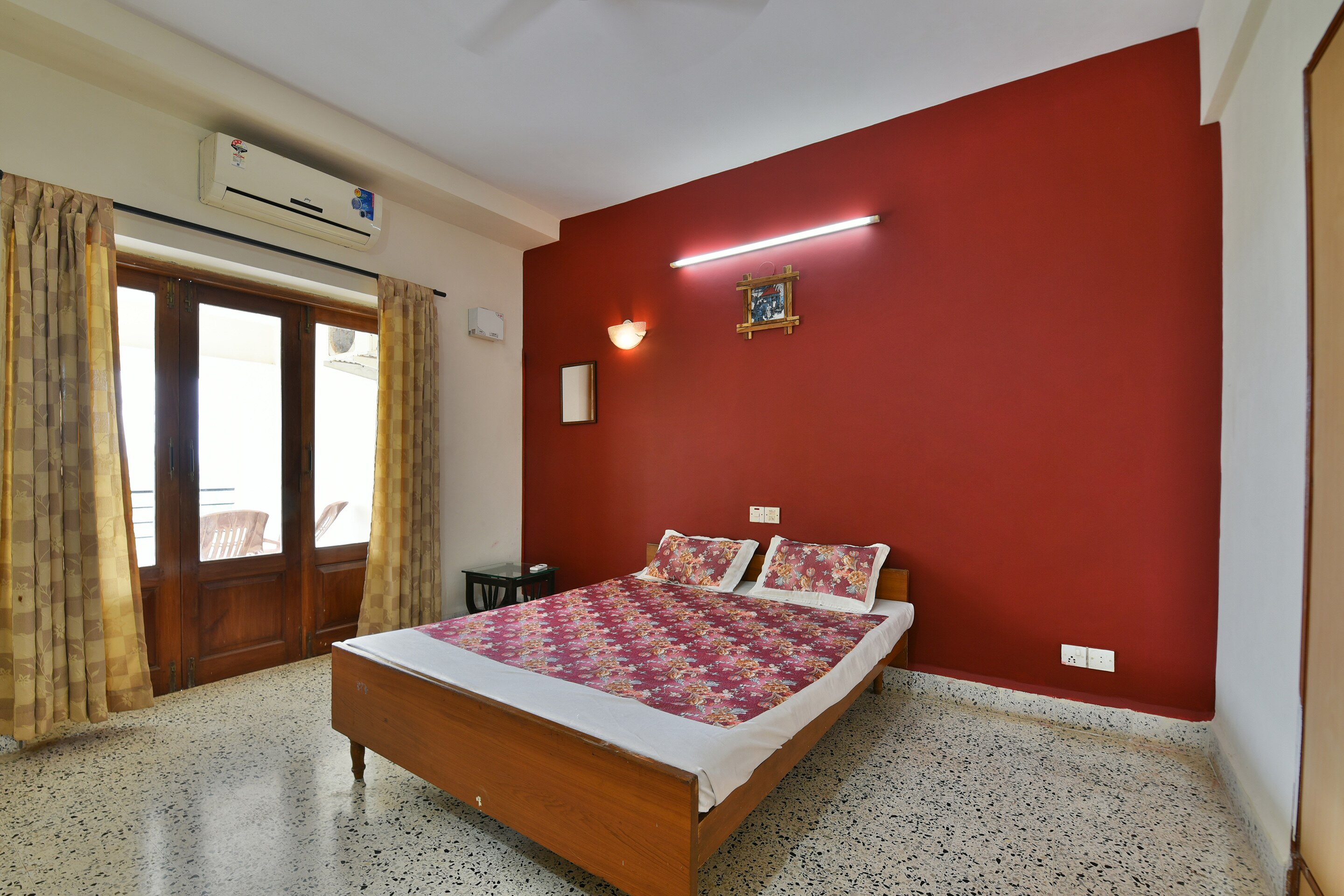 Photos of 4 Dona Paula Apartment in Goa