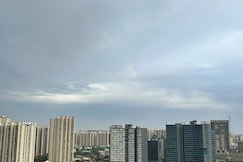 Blissful Perch Spacious Studio Apt 16th Floor, Greater Noida