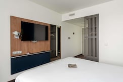 Ibis Rouen Centre Rive Gauche Mermoz, Seine-Maritime
