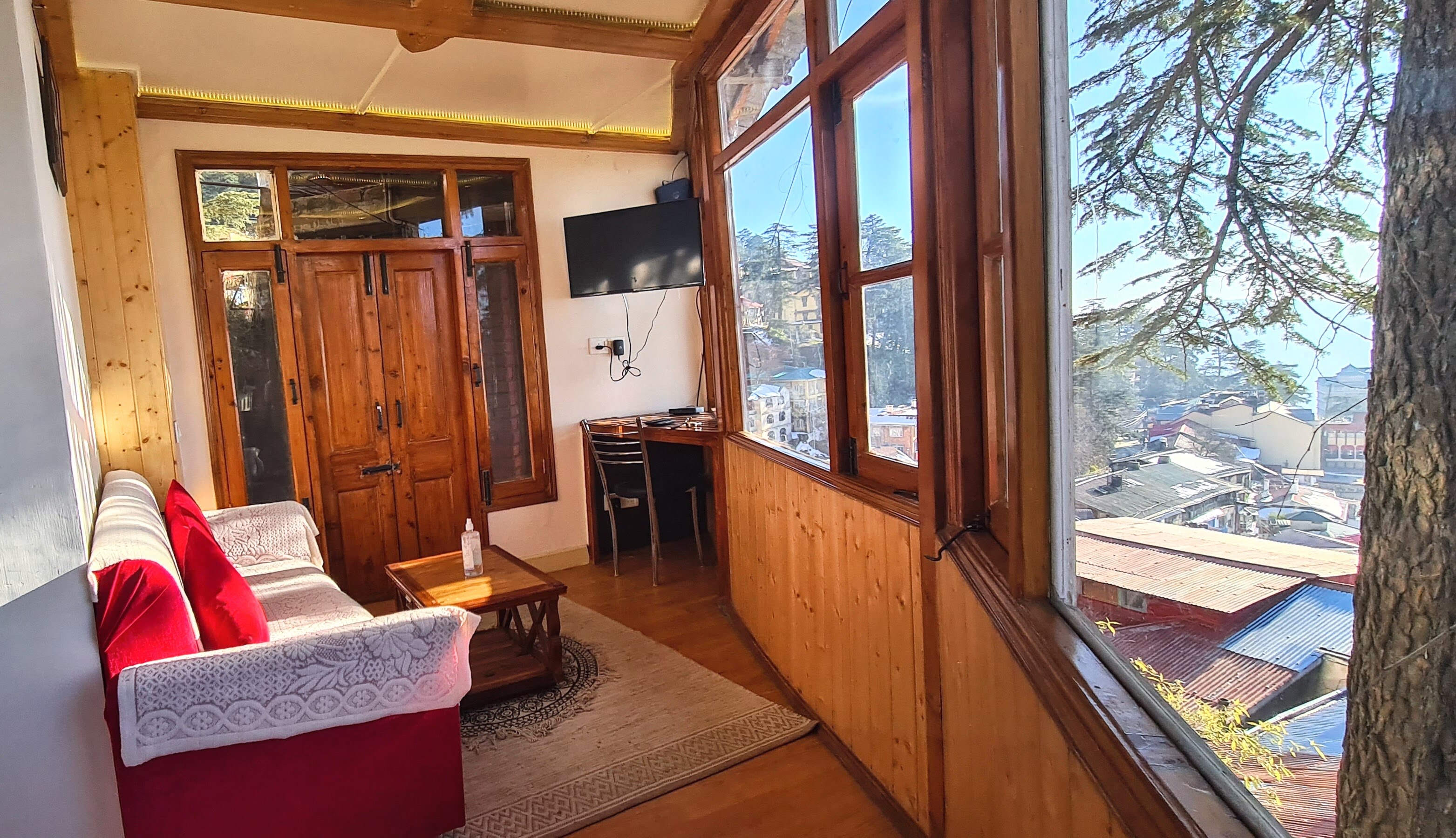 Photos of Mall Road Panoramic 2 BHK by Kalawati Homes Cottage in Shimla