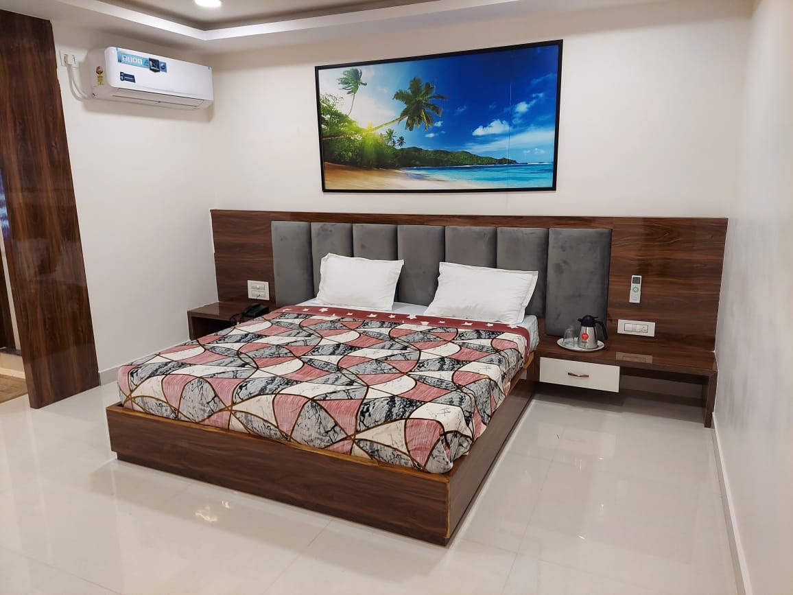 HOTEL SRI BALAJI INN - Tap to explore photos