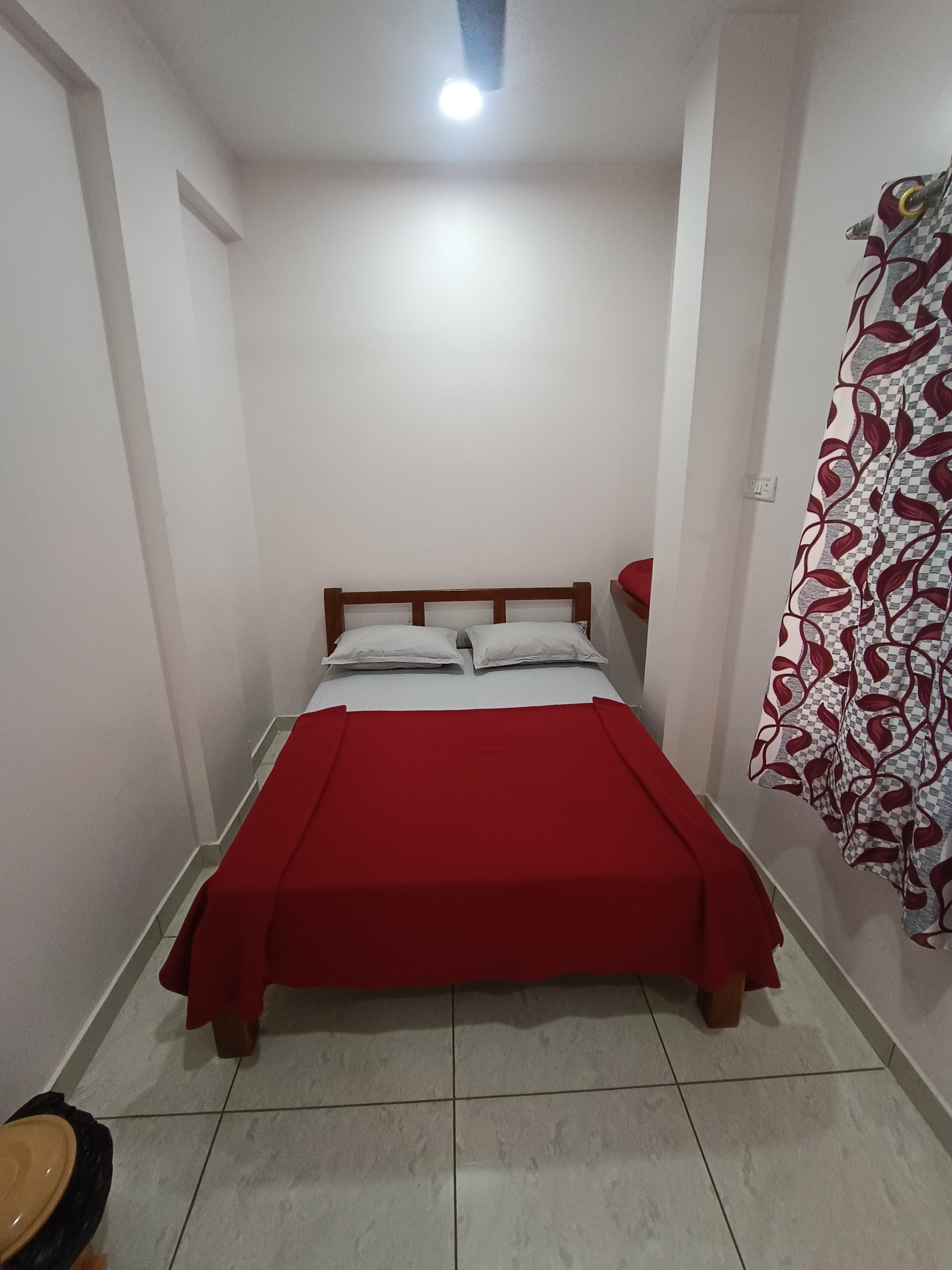 Small Couple Room 1
