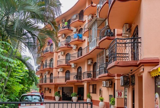 Blue Flamingo 1BHK Private Apartment