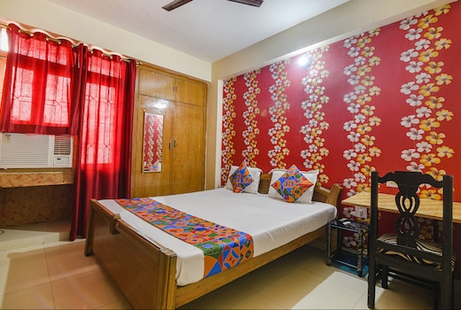 FabHotel Maadhavam Residence