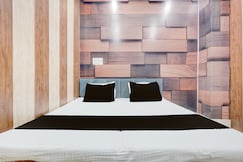 SPOT ON The Yeble Hotel And Restaurant, Etawah