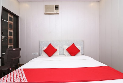 OYO 810741 Hotel Adb