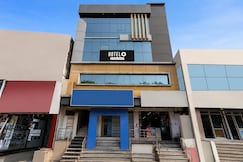 Hotel O Rajahmundry Central Railway Station Formerly Sanjeevi Residency, Kakinada