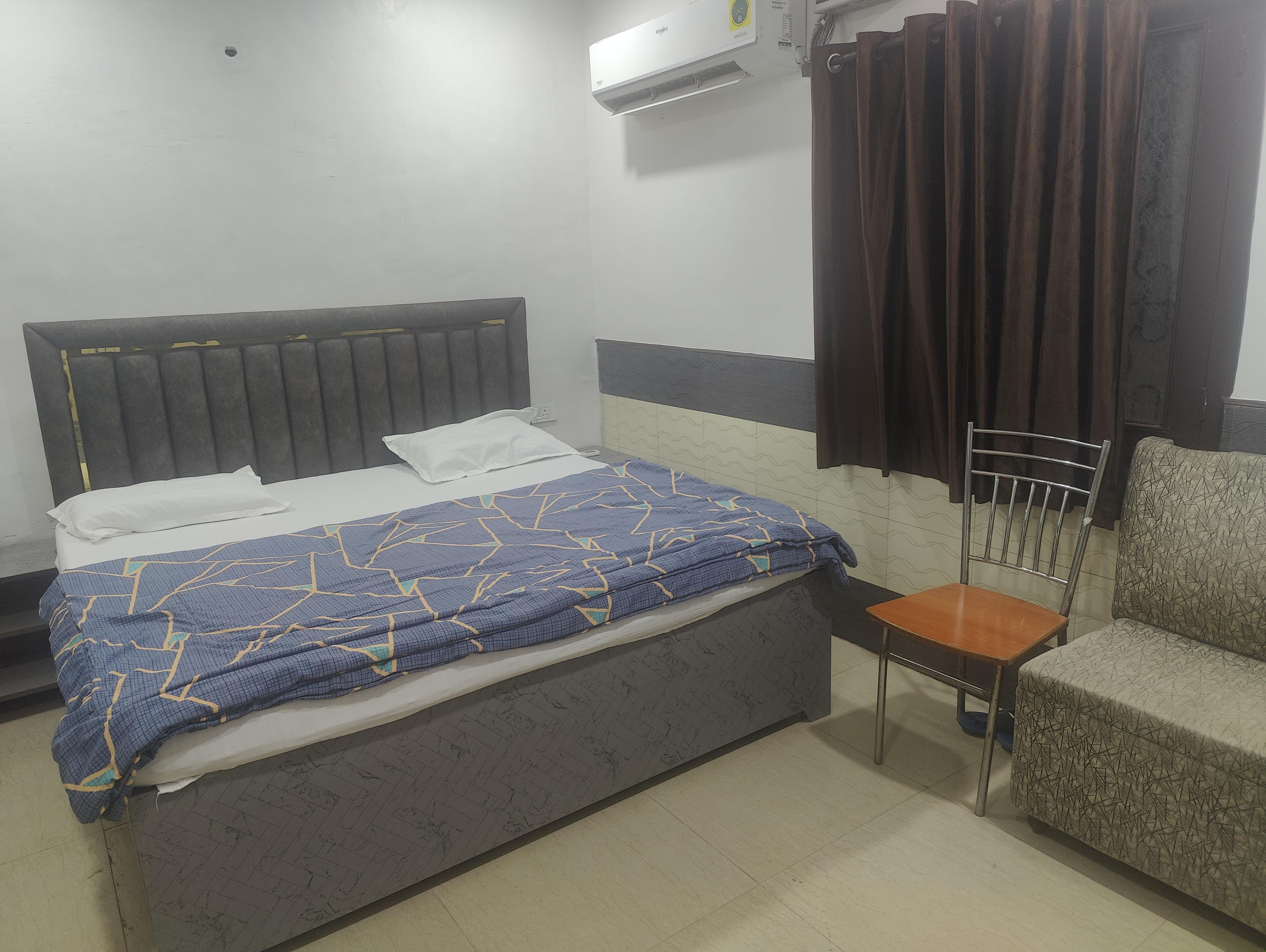 NEW AHUJA GUEST HOUSE - Tap to explore photos