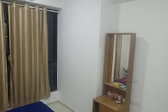 Luxury flat with City View near Nesco, Mumbai