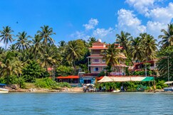 Laxmi beach homestay and restaurant, Malvan