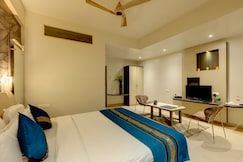 Hotel Orient Crown, Kolhapur